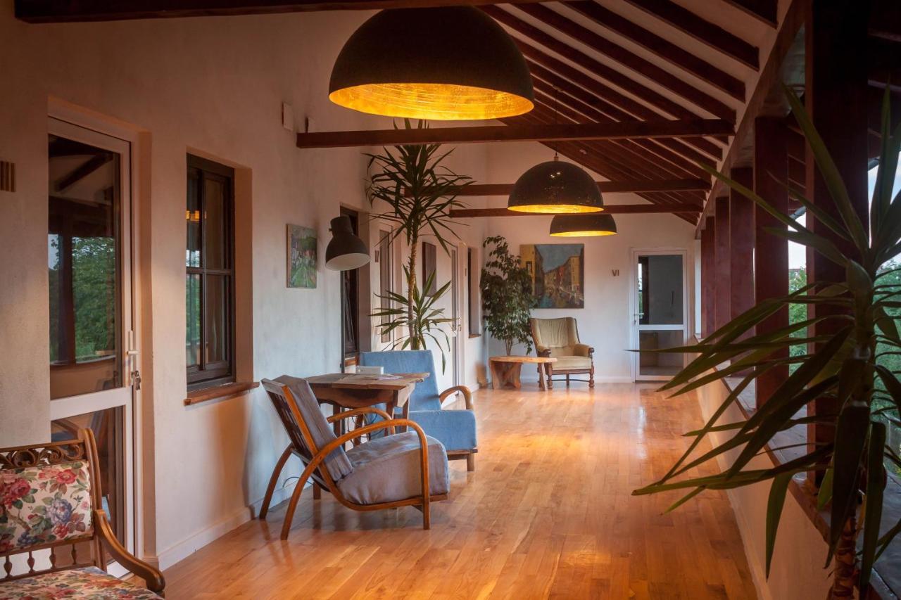 Elma Guesthouse Alba Iulia Exteriör bild