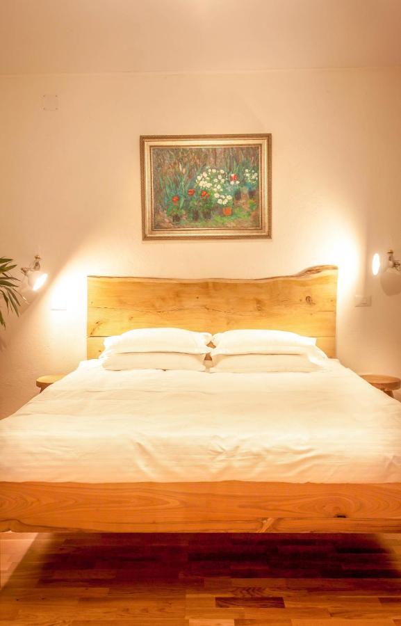 Elma Guesthouse Alba Iulia Exteriör bild
