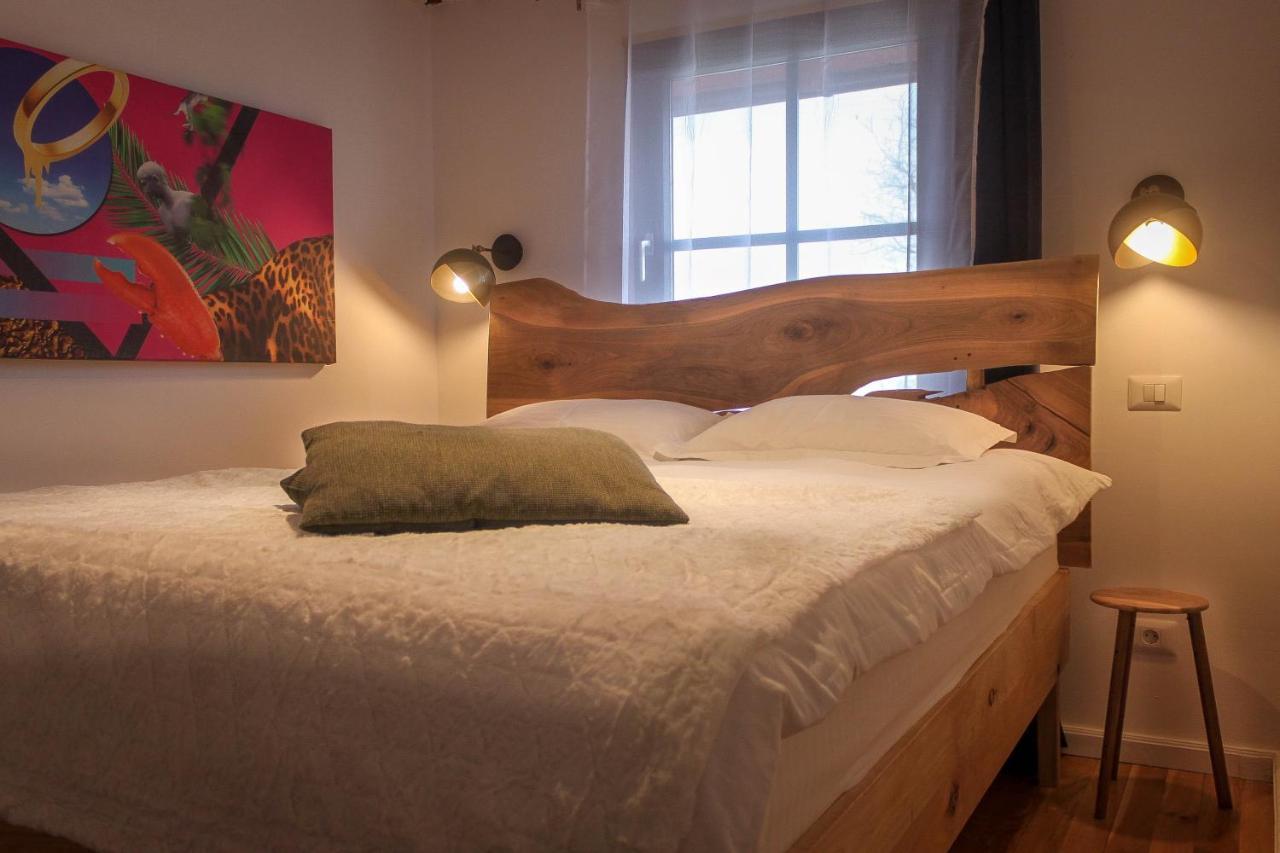 Elma Guesthouse Alba Iulia Exteriör bild