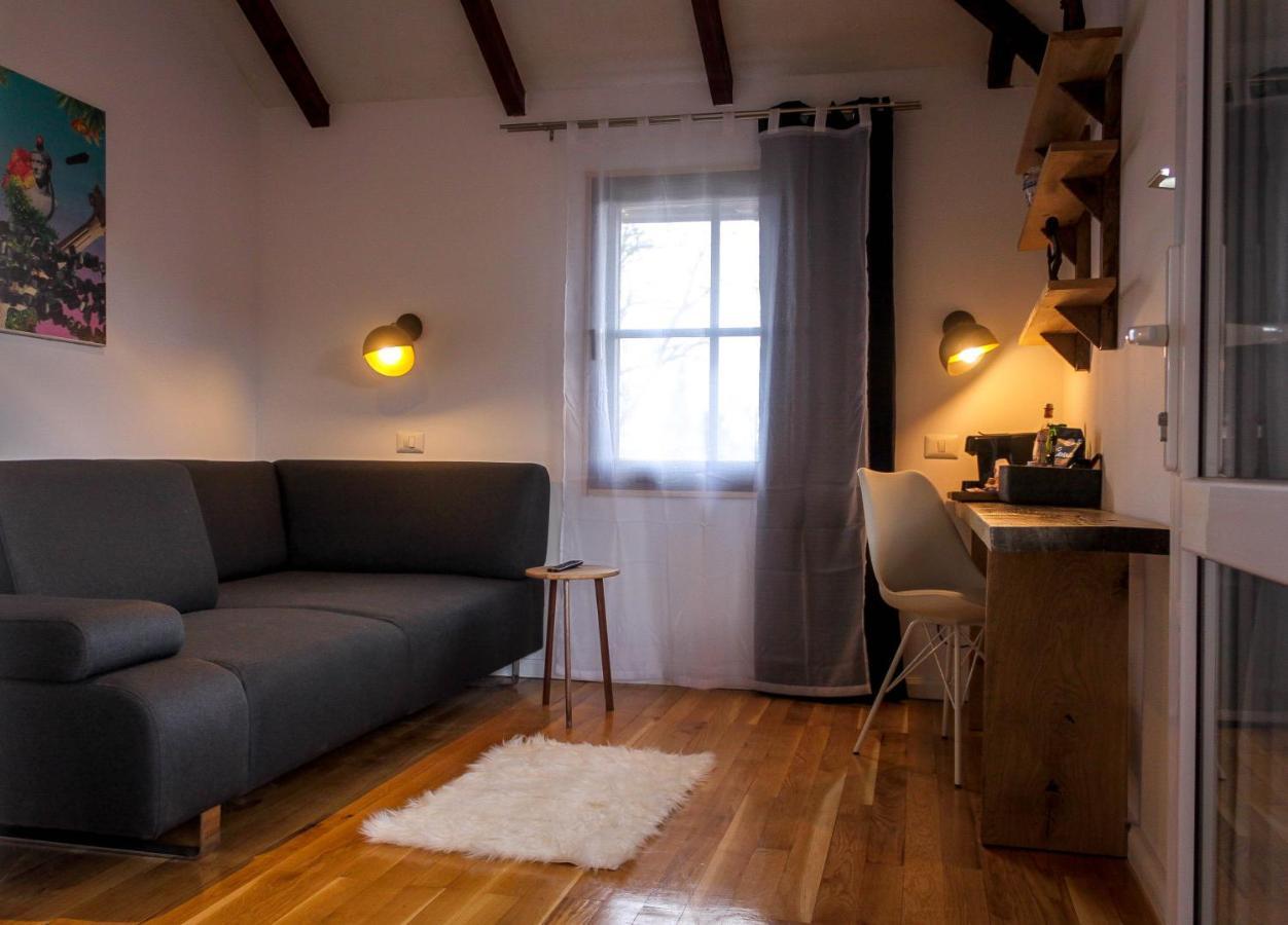 Elma Guesthouse Alba Iulia Exteriör bild
