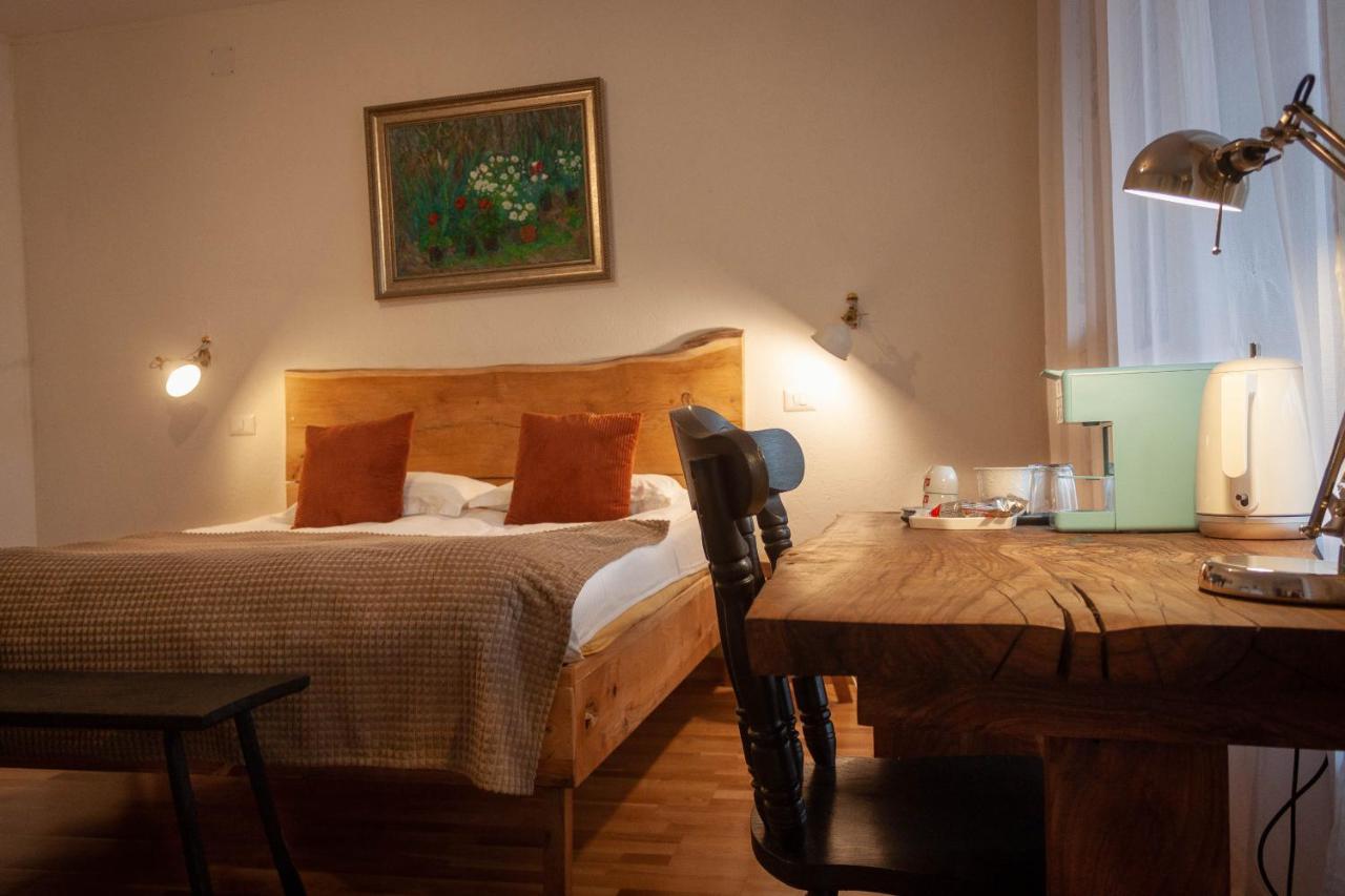 Elma Guesthouse Alba Iulia Exteriör bild