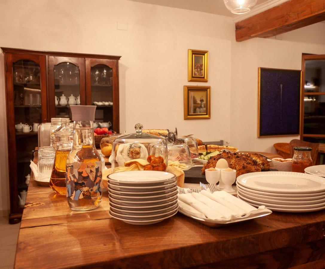 Elma Guesthouse Alba Iulia Exteriör bild