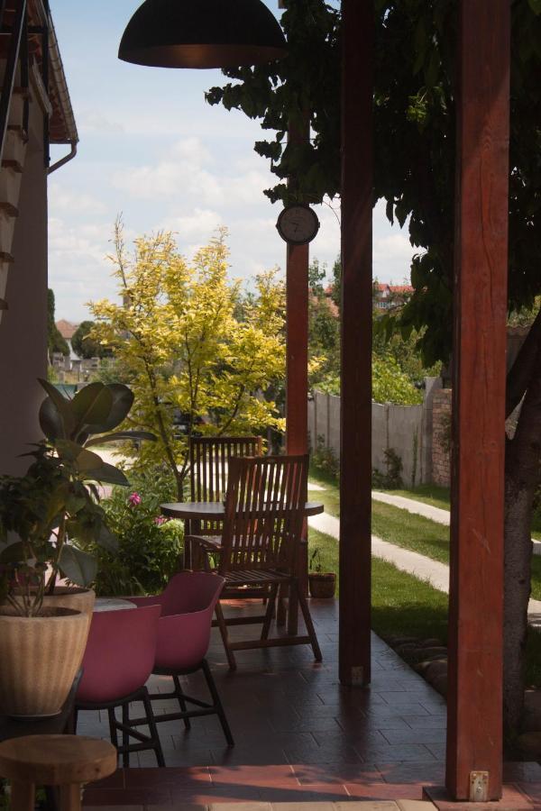 Elma Guesthouse Alba Iulia Exteriör bild
