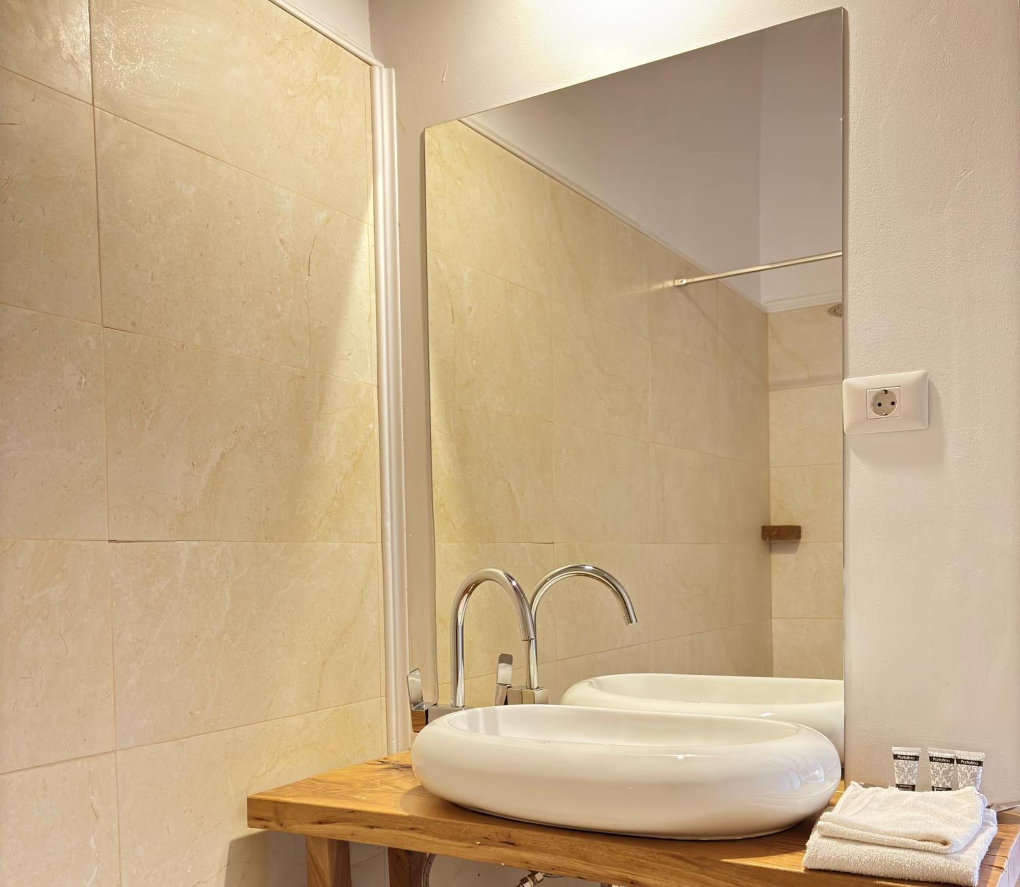 Elma Guesthouse Alba Iulia Exteriör bild